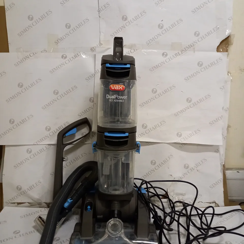 VAX DUAL POWER PET ADVANCE CARPET CLEANER