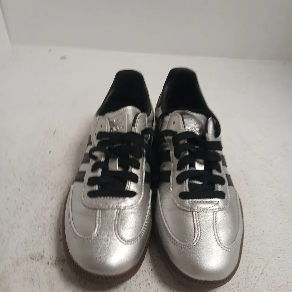 BOXED PAIR OF ADIDAS SAMBA-STYLE METALLIC SILVER TRAINERS –SIZE 8.5