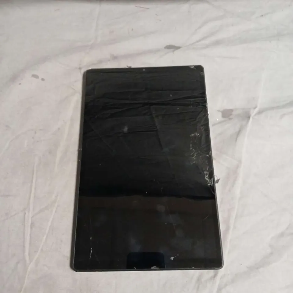 LENOVO TABLET – SILVER REAR, FRONT CRACKED SCREEN