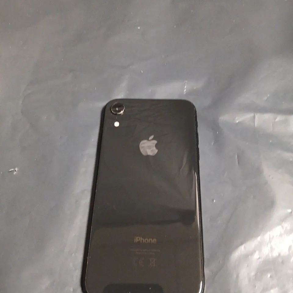 BOXED APPLE IPHONE XS - BLACK 