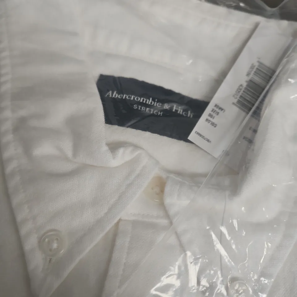 ABERCROMBIE & FITCH STRETCH BUTTON-FRONT SHIRT – WHITE, SIZE L