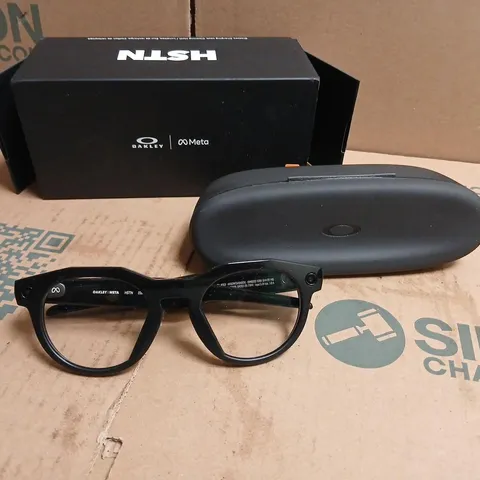 OAKLEY META GLASSES – BLACK EYEWEAR WITH CHARGING CASE (HSTN BOX)