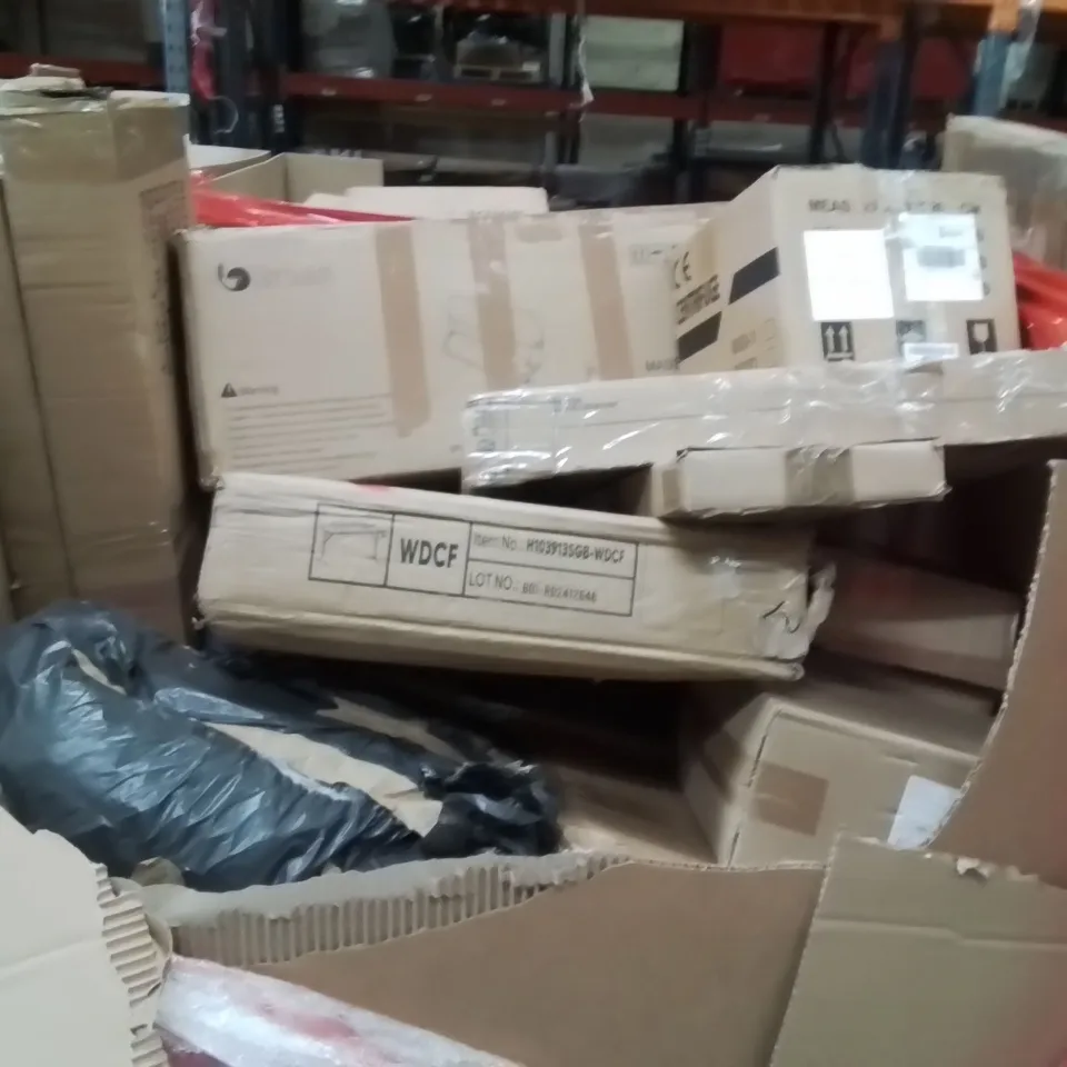 PALLET OF ASSORTED HOUSEHOLD GOODS AND PRODUCTS TO INCLUDE;TODDLER TOWER,MAT