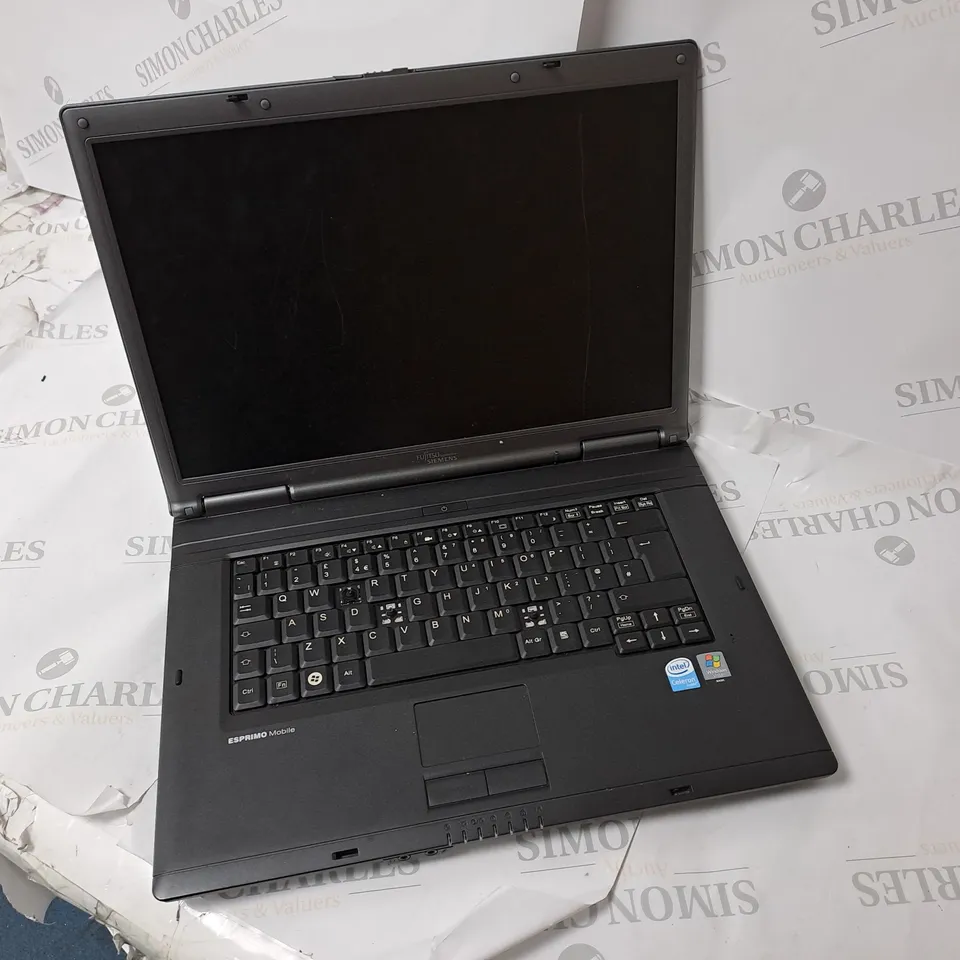 FUJITSU	ESPRIMO MOBILE V5535 LAPTOP SERIAL # YKDA285140