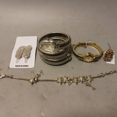 BOX OF APPROXIMATELY 12 ASSORTED ITEMS TO INCLUDE - BIFANXI WATCH , UNBRANDED RING , LUCEINE CLIP WATCH ETC
