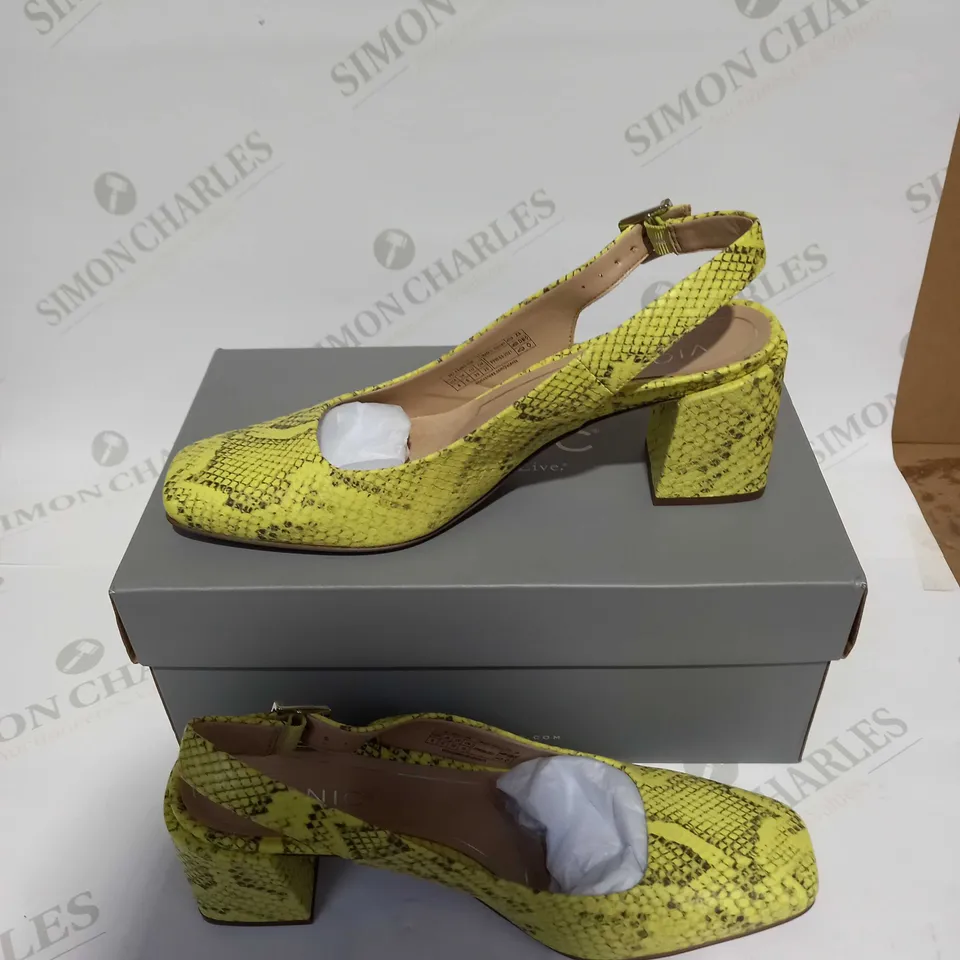 VIONIC IRIS NOLA SHOE - SIZE 6