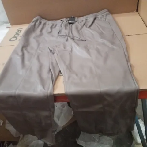 BOX CONTAINING APPROXIMATELY 9 BRAND NEW JD WILLIAMS GREY PU WIDE LEG TROUSERS - SIZE 24