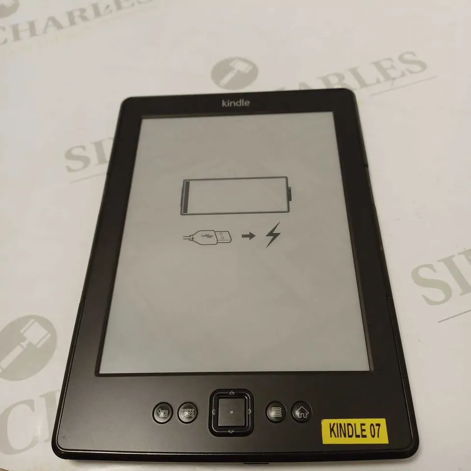 AMAZON KINDLE D01100
