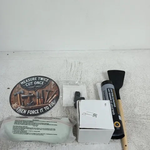 APPROXIMATELY 15 ASSORTED ITEMS INCLUDING A SPATULA, QUELFIRE GRAPHITE SEALANT AND A BAUBLE