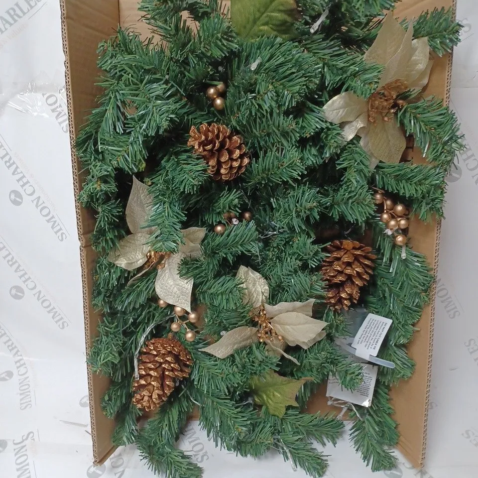 BOXED GOLD POINSETTIA PRE LIT WREATH  RRP £19.99