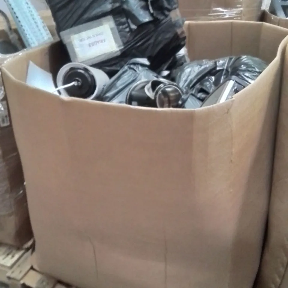 PALLET OF ASSORTED HOUSEHOLD GOODS AND PRODUCTS TO INCLUDE;AIR FRYER,TOASTER,AIR COOLER,KETTLE
