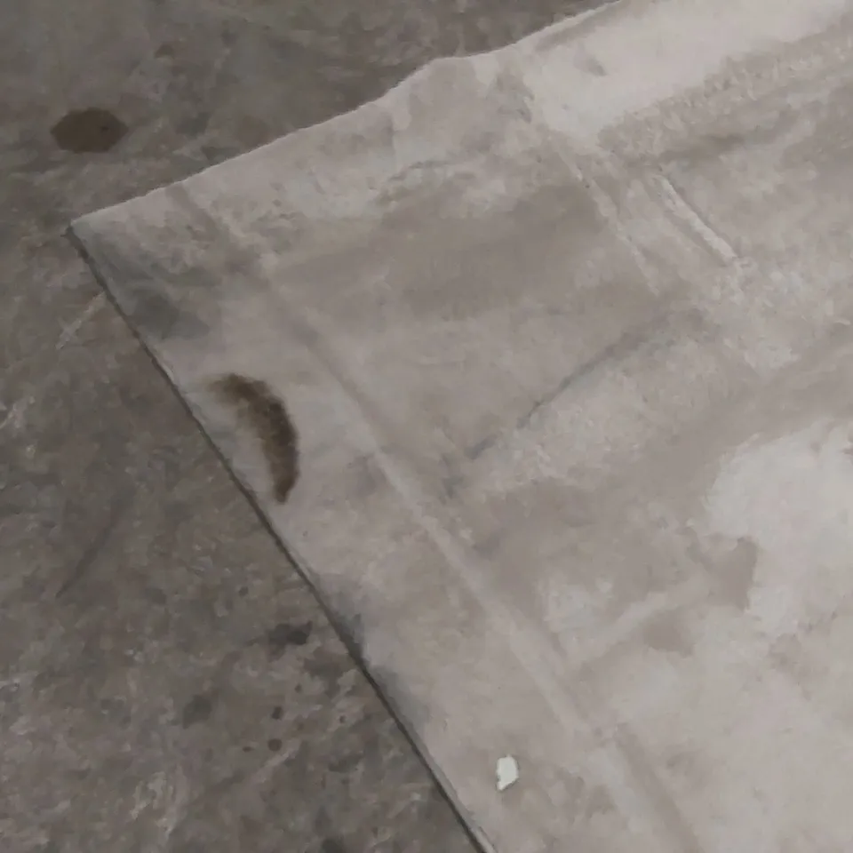 QUALITY DESIGNER FLUFFY RUG - APPROXIMATELY 340 x 240cm