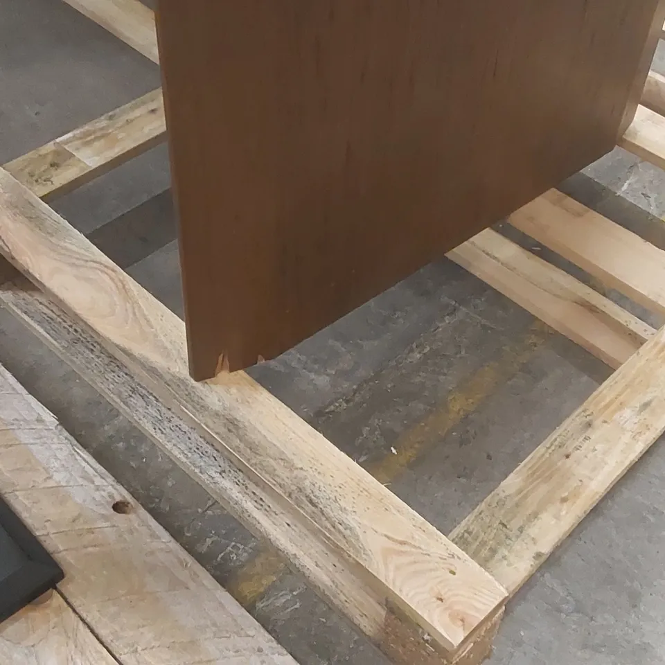 DESIGNER WOODEN DINING TABLE