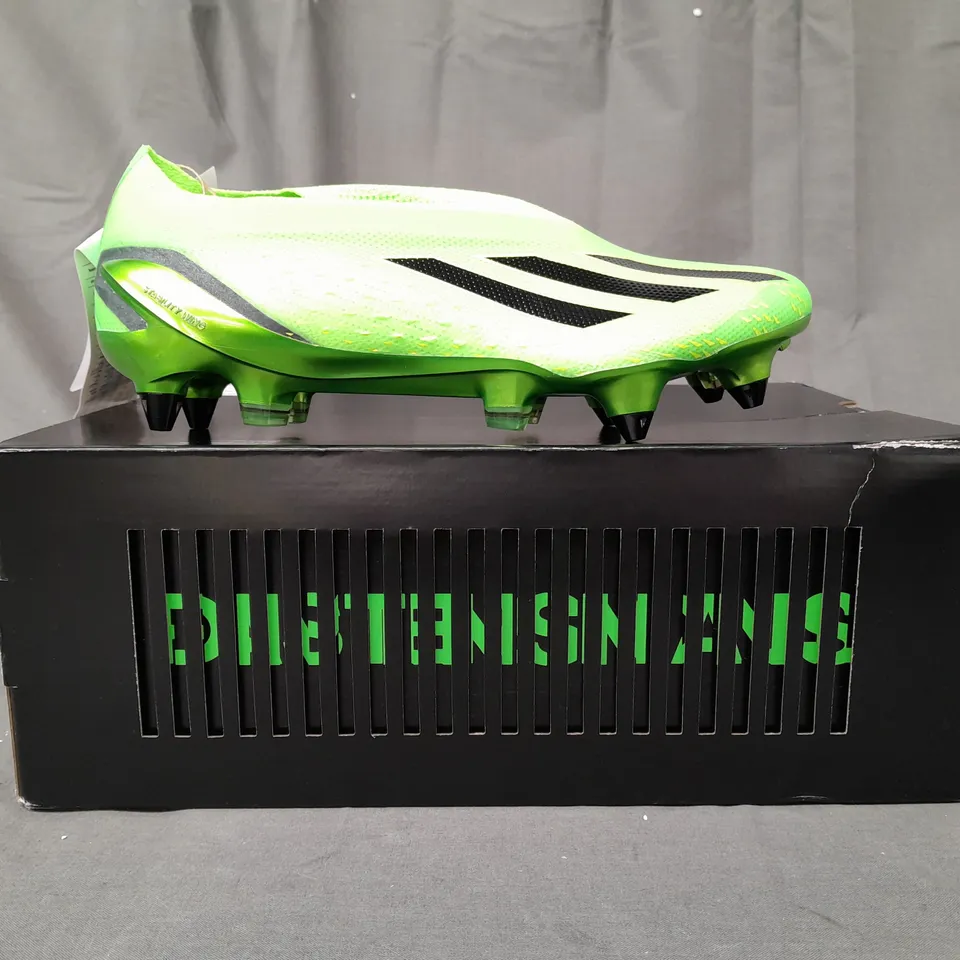 BOXED PAIR OF ADIDAS X SPEEDPORTAL FOOTBALL BOOTS IN GREEN UK SIZE 3.5