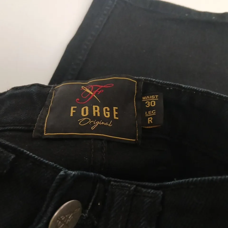 FORGE ORIGINAL JEANS – DARK DENIM, UK 30 WAIST, REGULAR LEG (MEN'S)