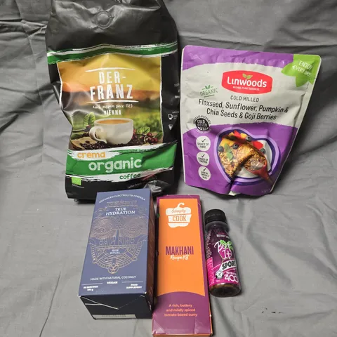 APPROXIMATELY 15 ASSORTED FOOD/DRINK PRODUCTS TO INCLUDE BEETROOT SHOT, SIMPLY COOK SEASONING, DER-FRANZ COFFEE ETC
