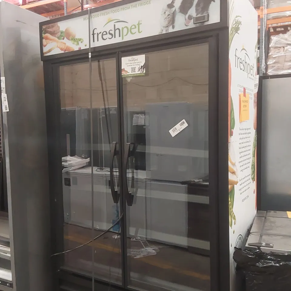 TRUE TVM 48SL HC VM01 COMMERCIAL DOUBLE DOOR DISPLAY FRIDGE