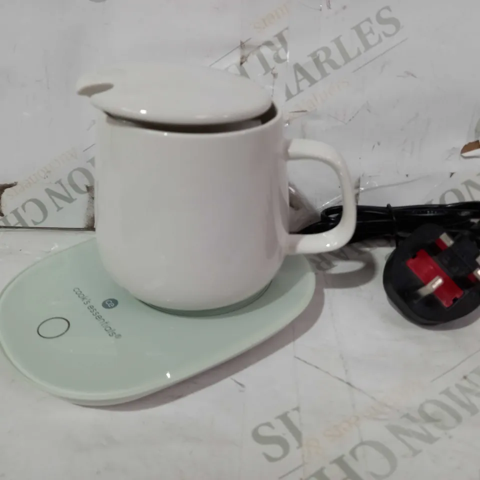 PLUG IN DRINK WARMER SET COLOUR: WHITE