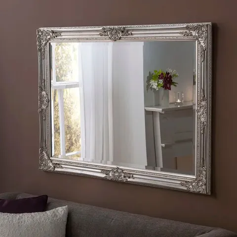 BOXED MADELEINE CARVED CLASSIC ACCENT MIRROR 