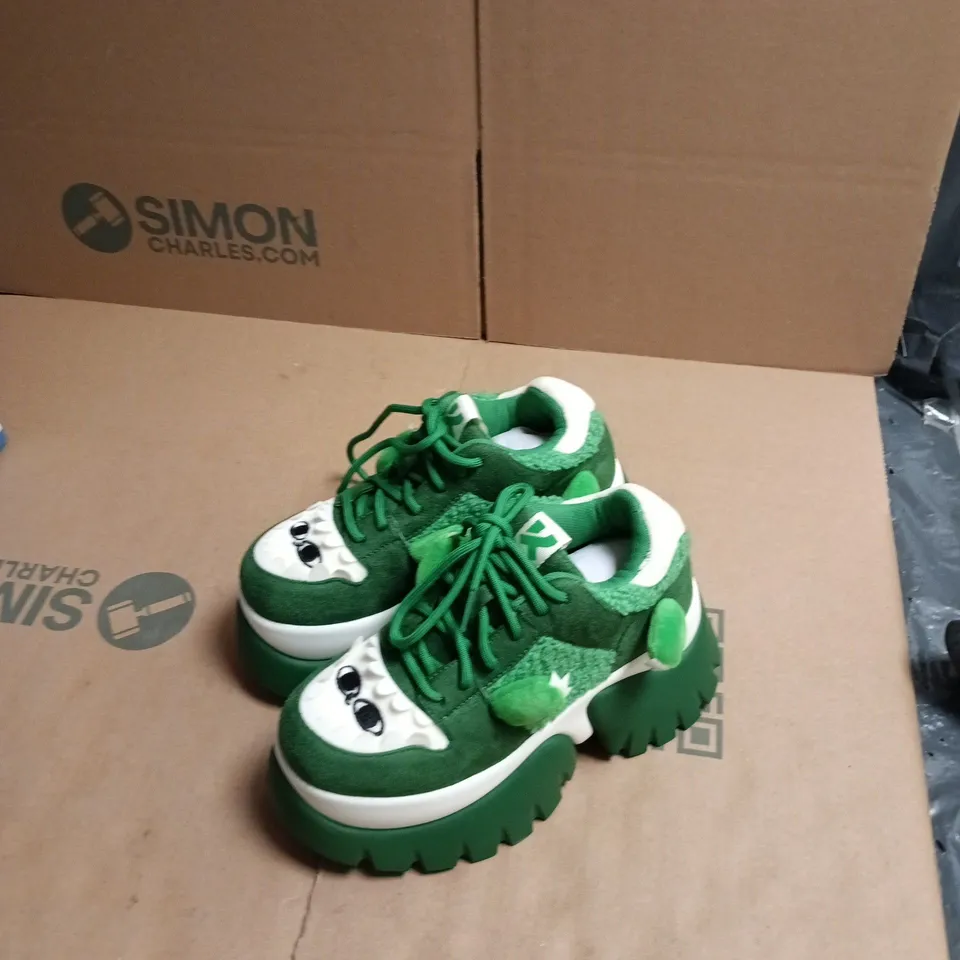 KOI BEANZILLA PLATFORM TRAINERS - GREEN, UK3 (BOXED)
