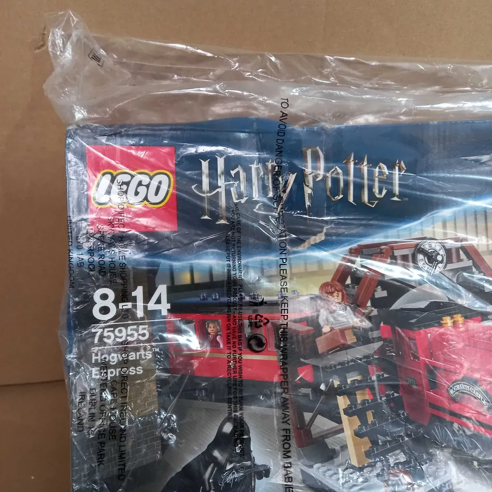 BOXED LEGO HARRY POTTER HOGWARTS EXPRESS (75955) RRP £79.99
