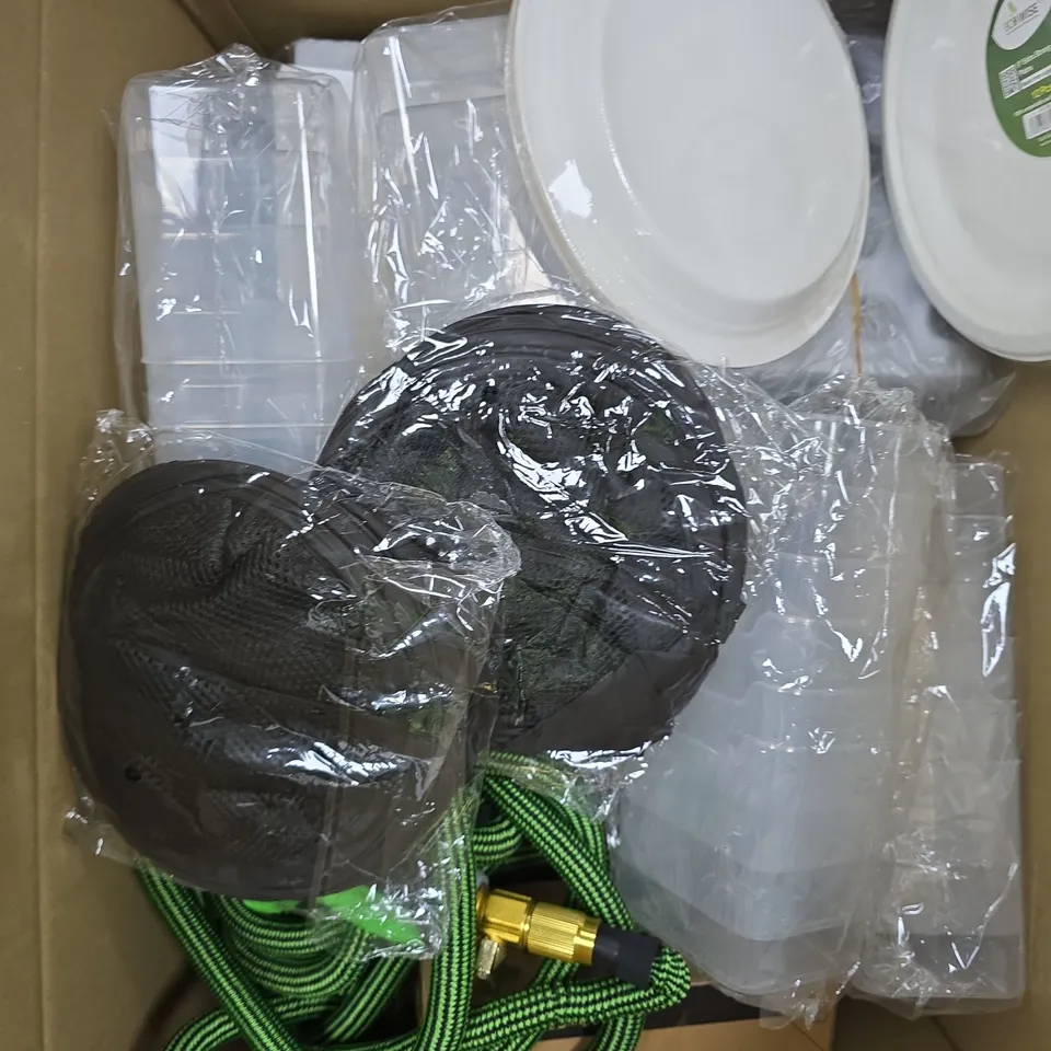 APPROXIMATELY 15 ASSORTED HOUSEHOLD PRODUCTS TO INCLUDE HOSE PIPE, DISPOSABLE PLATES, CONTAINERS ETC 