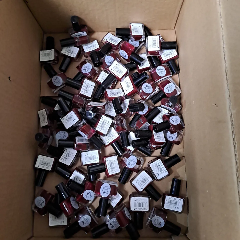 APPROXIMATELY 20 CIATE MINI NAIL POLISHES RED