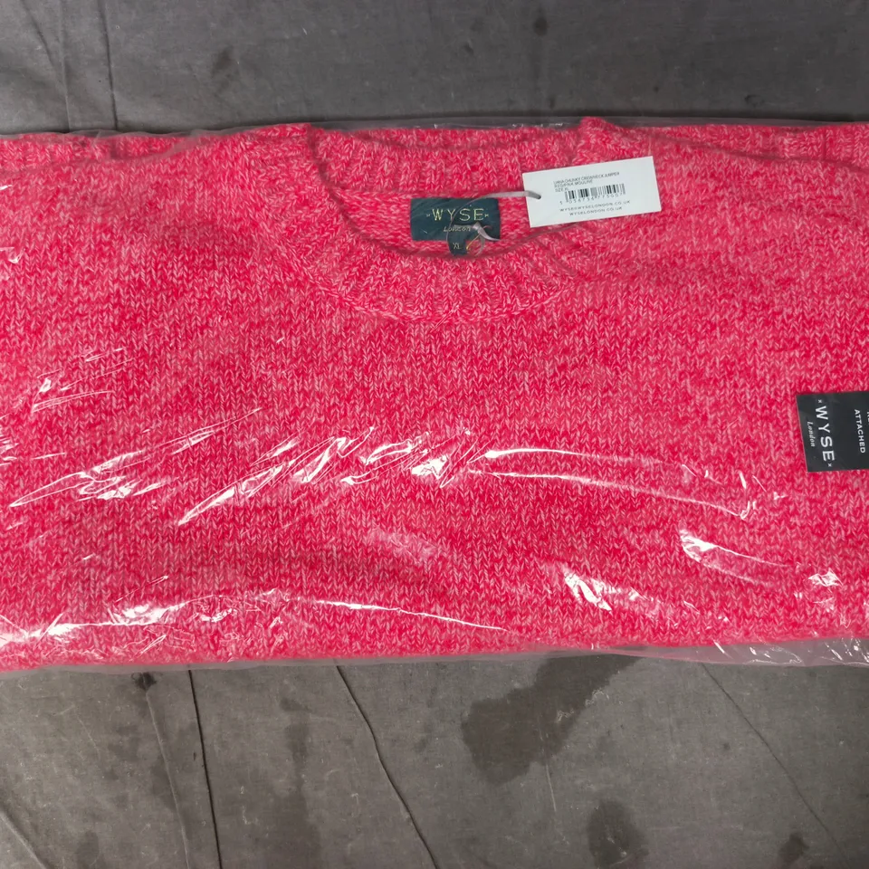 BAGGED WYSE LIANA CHUNKY CREWNECK JUMPER IN RED/PINK SIZE XL