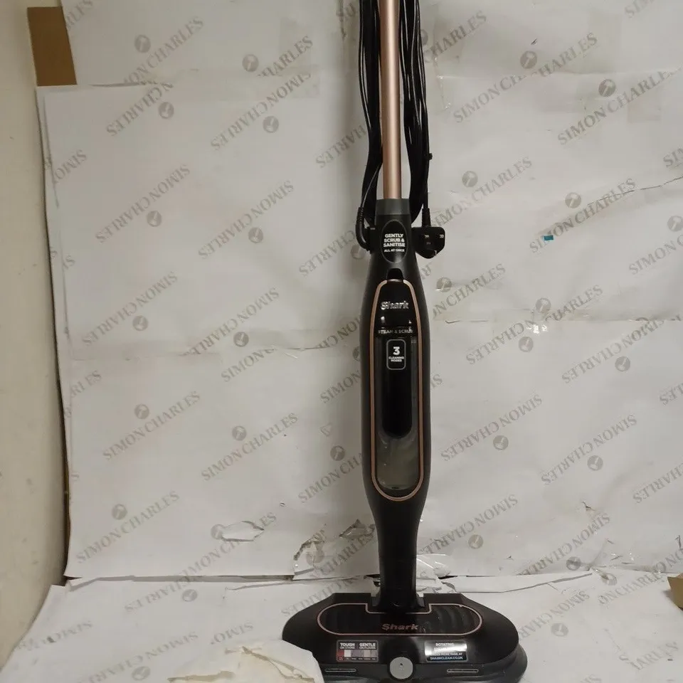 SHARK STEAM SCRUBBER WITH STEAM BLAST S7201 // COLLECTION ONLY
