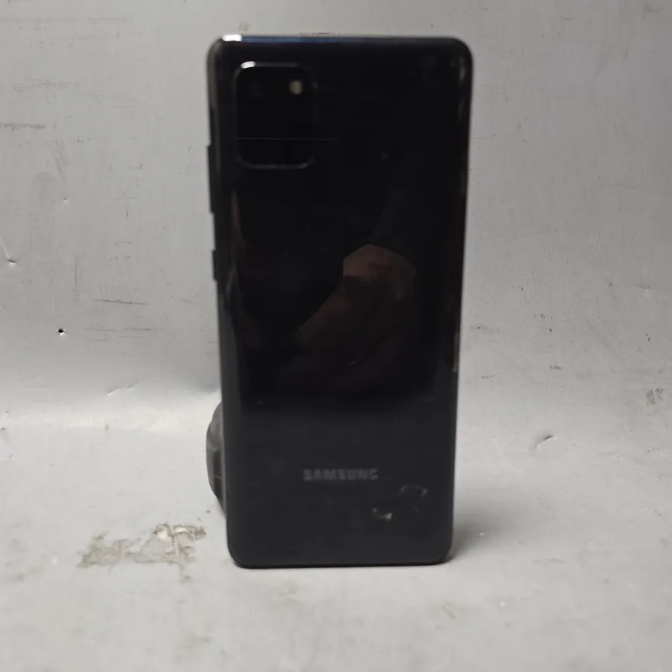 SAMSUNG MOBILE PHONE - MODEL UNSPECIFIED 