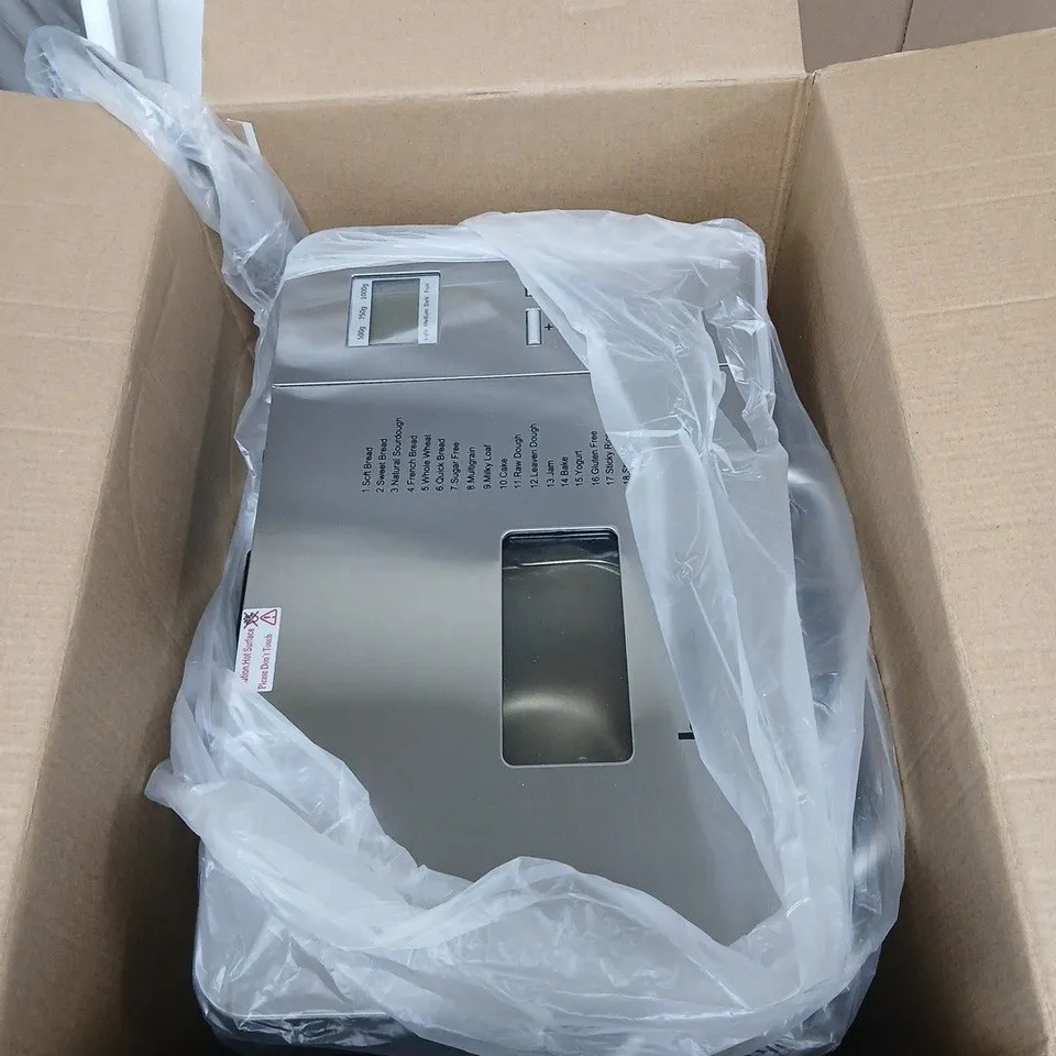 HOMESMART PROGRAMMABLE BREAD MAKER BOXED