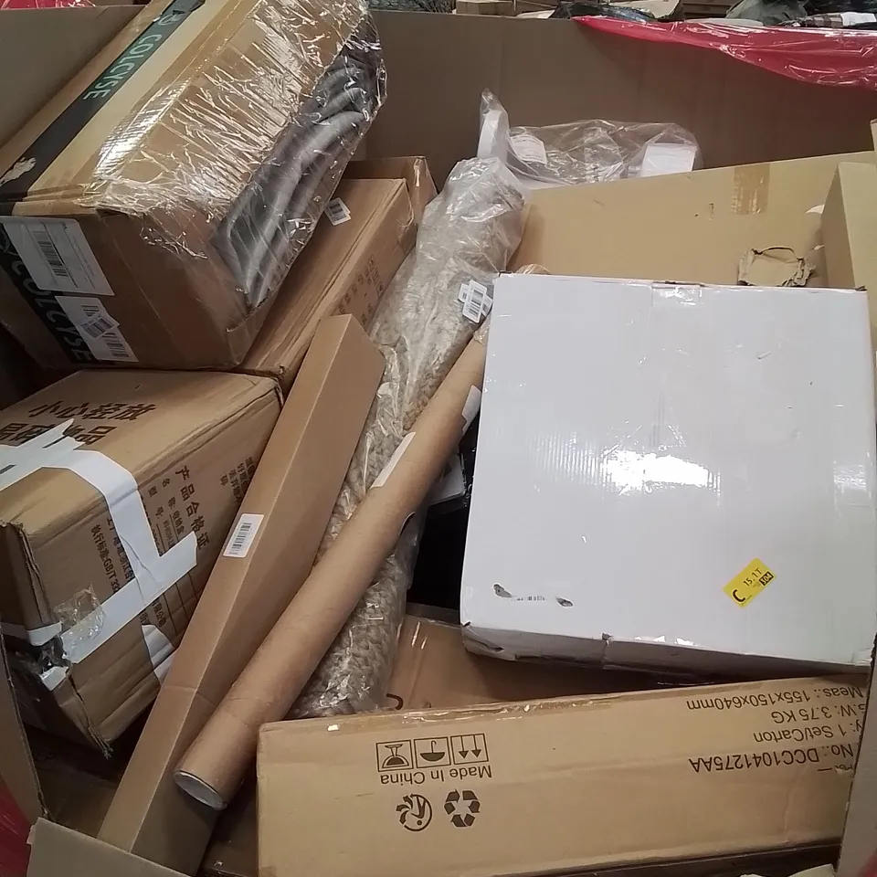 PALLET OF ASSORTED HOUSEHOLD GOODS AND PRODUCTS TO INCLUDE; CHAIR MATS, DOORWAY CHIN-UP BARS, INSECT KILLER ETC