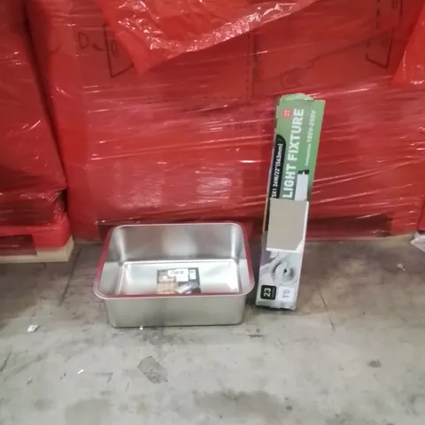 PALLET OF ASSORTED HOUSEHOLD GOODS AND PRODUCTS TO INCLUDE;LIGHT FIXTURE,CAT LITTER TRAY 