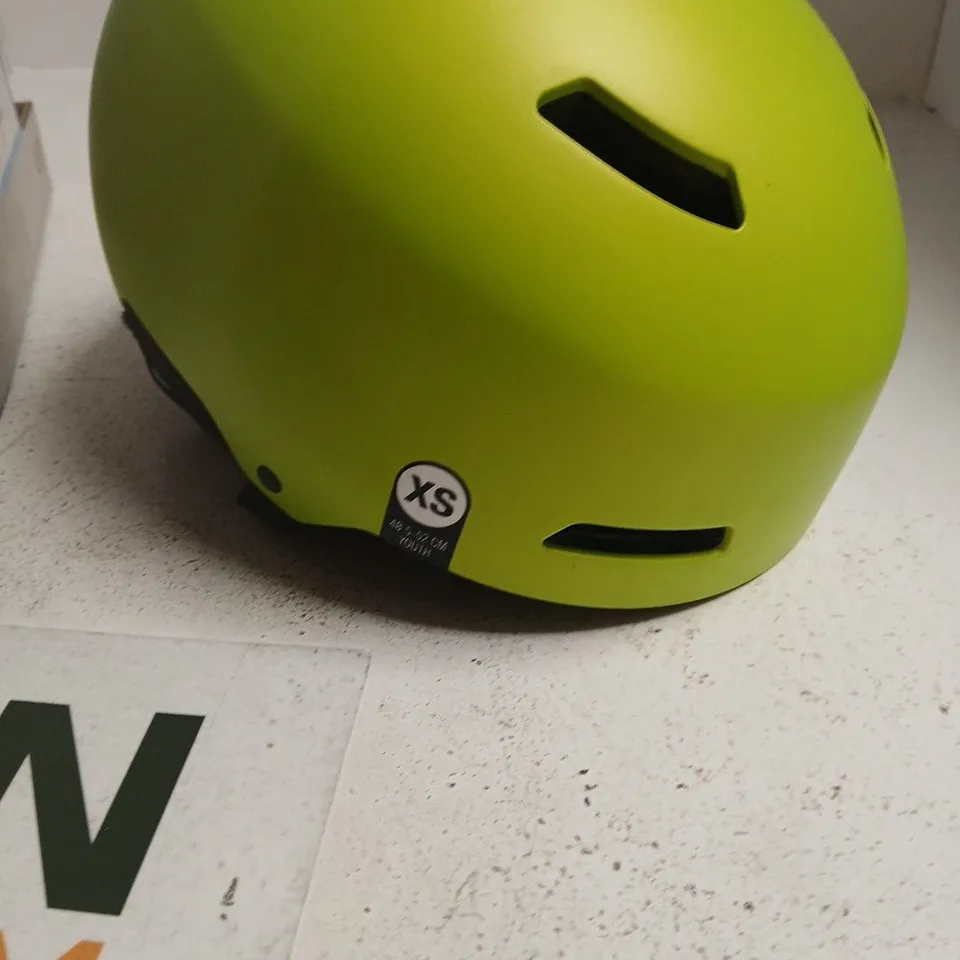 GIRO BICYCLE HELMET – LIME GREEN, XS