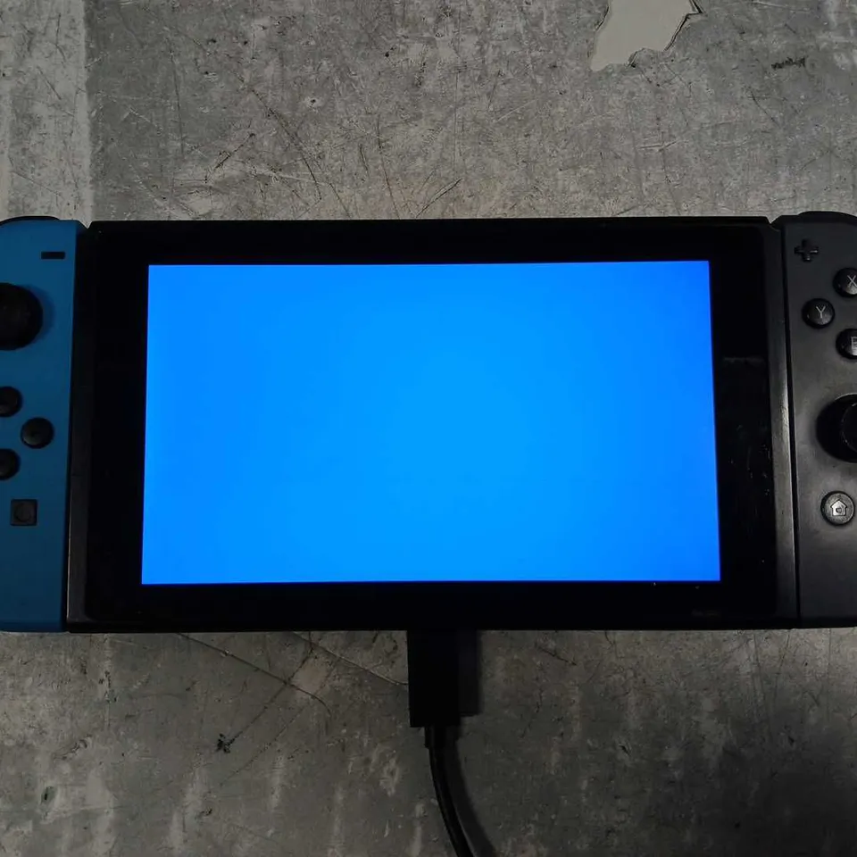 UNBOXED NINTENDO SWITCH - HAC-001