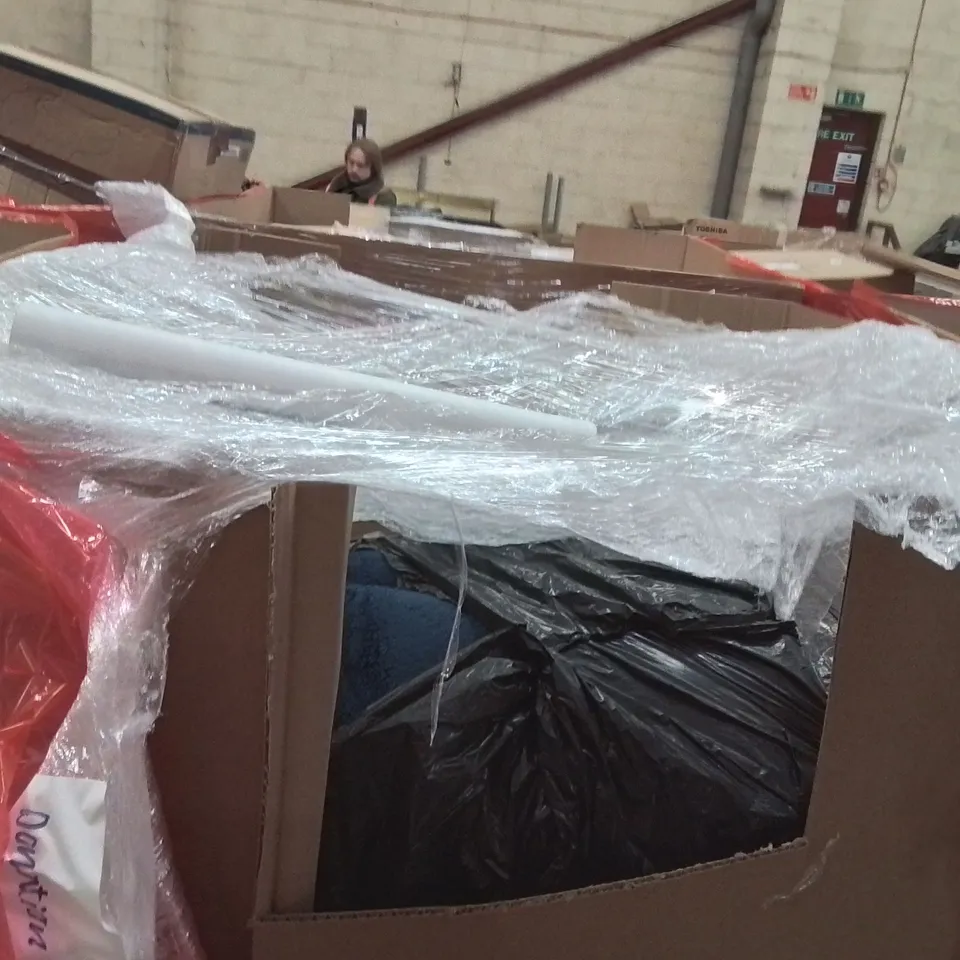 PALLET OF ASSORTED HOUSEHOLD GOODS AND PRODUCTS TO INCLUDE;FOAM MATTRESS,KEYBOARD 