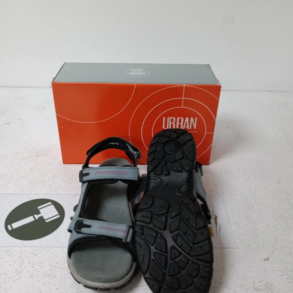 BOXED URBAN JACKS MANDY SANDALS – NAVY MULTI, UK 7 (EU 40)