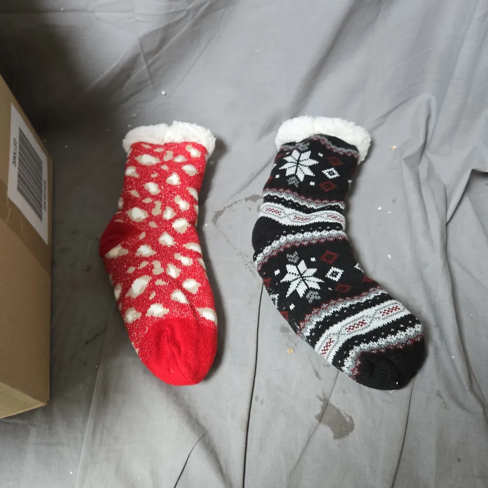BOX OF APPROXIMATELY 15 ASSORTED SHERPA LINED CABIN SOCKS