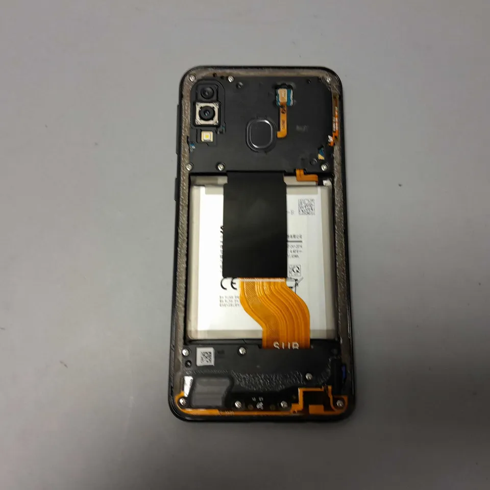 SAMSUNG SMART PHONE - MODEL UNSPECIFIED