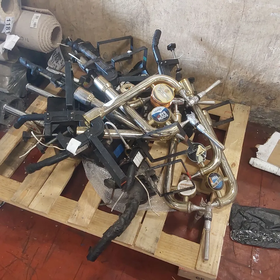 PALLET CONTAINING A VERY LARGE QUANTITY OF ASSORTED BEER FAUCETS