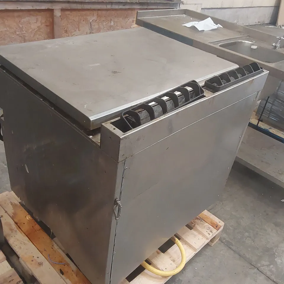 COMMERCIAL MANUAL TILT BRATT PAN
