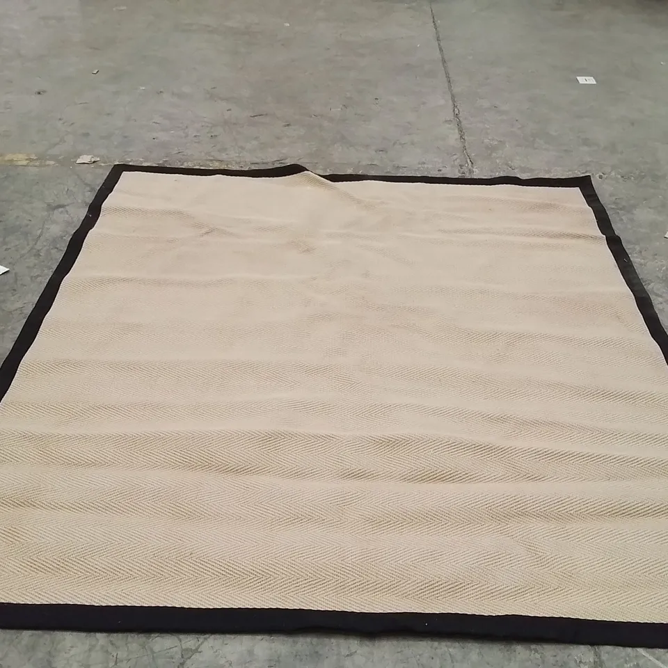 QUALITY DESIGNER AREA RUG - APPROXIMATELY 200CM X 200CM - NATURAL