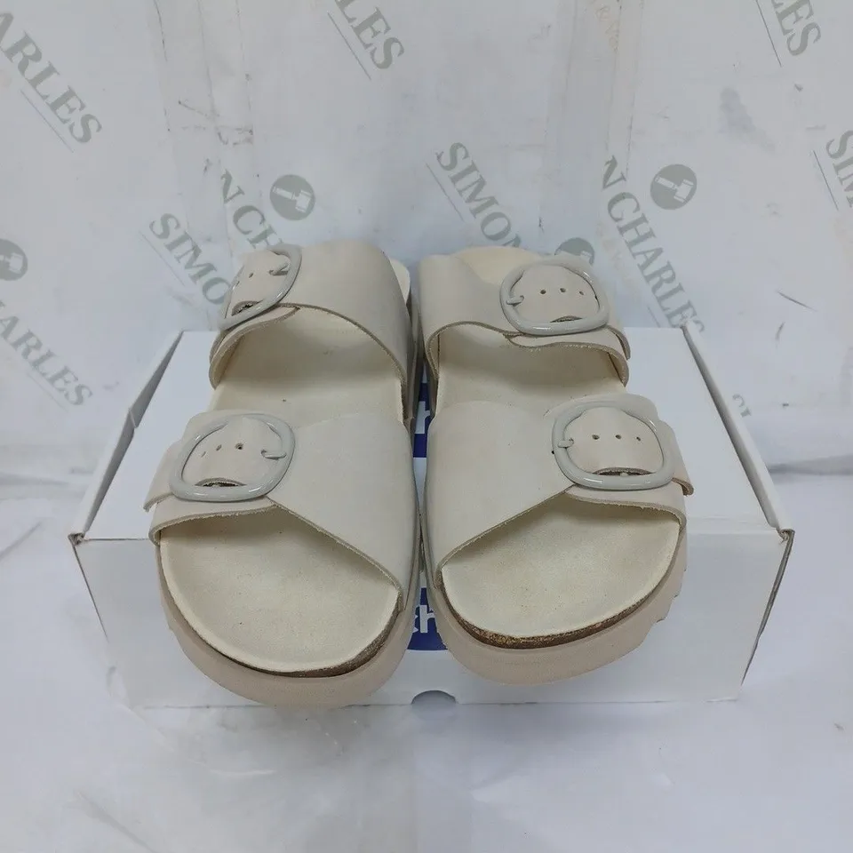BOXED SCHOLL SOFT STEP LADIES SANDALS BUCKLE FASTENING SIZE 7 CREAM