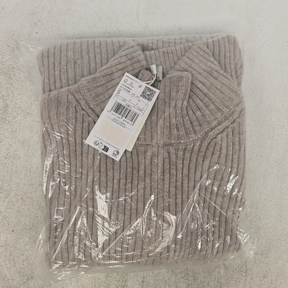 BAGGED MANGO RIBBED SWEATER WITH ZIP IN LIGHT/PASTEL GREY SIZE SMALL