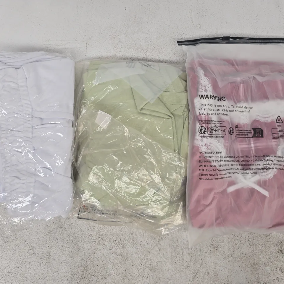 APPROXIMATELY 20 ASSORTED CLOTHING AND FASHION PRODUCTS IN VARIOUS STYLES AND SIZES - COLLECTION ONLY