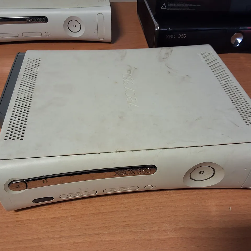 LOT OF 6 ASSORTED GAMING CONSOLES TO INCLUDE 5 XBOX 360'S AND A PLAYSTATION 3