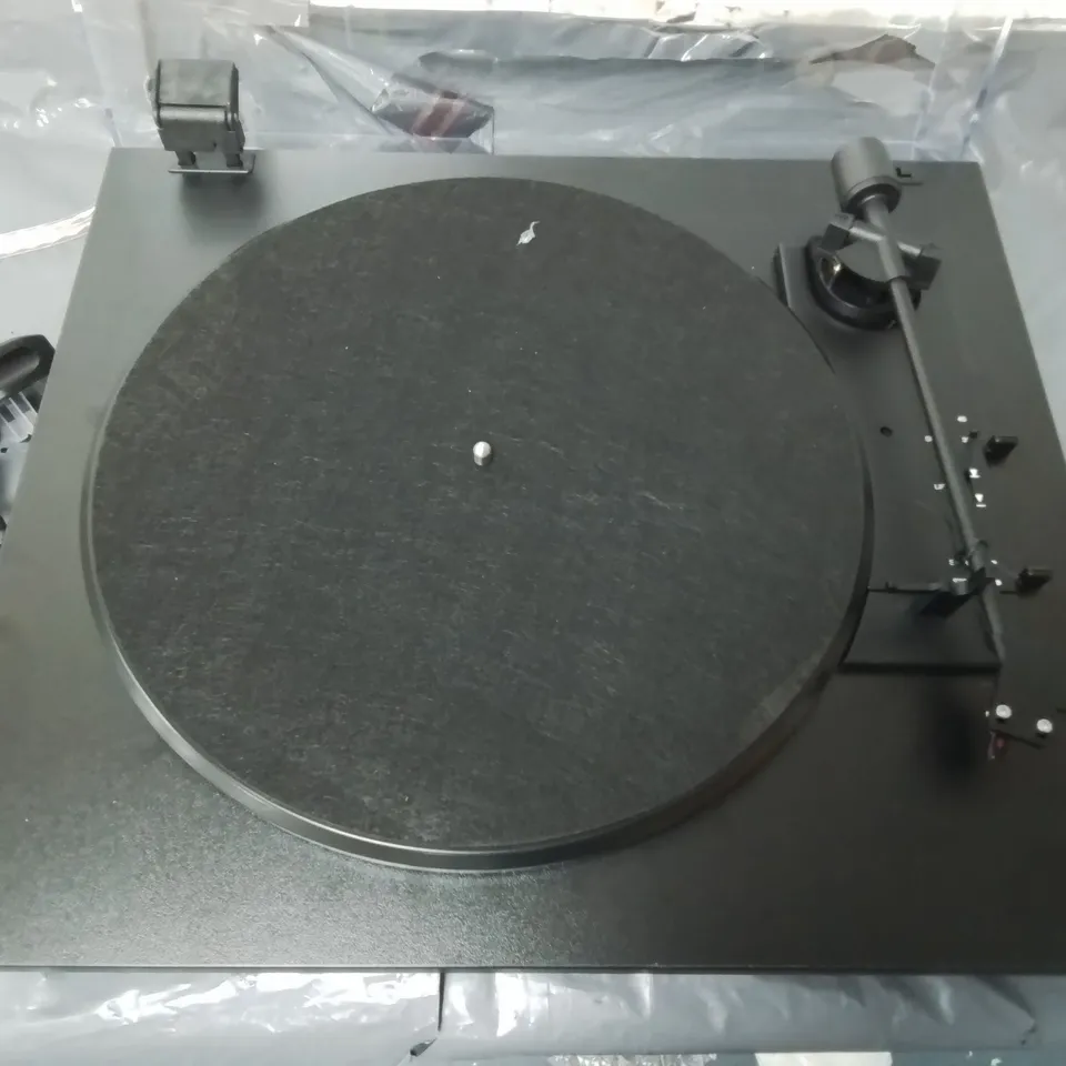 PROJECT A1 TURNTABLE IN BLACK