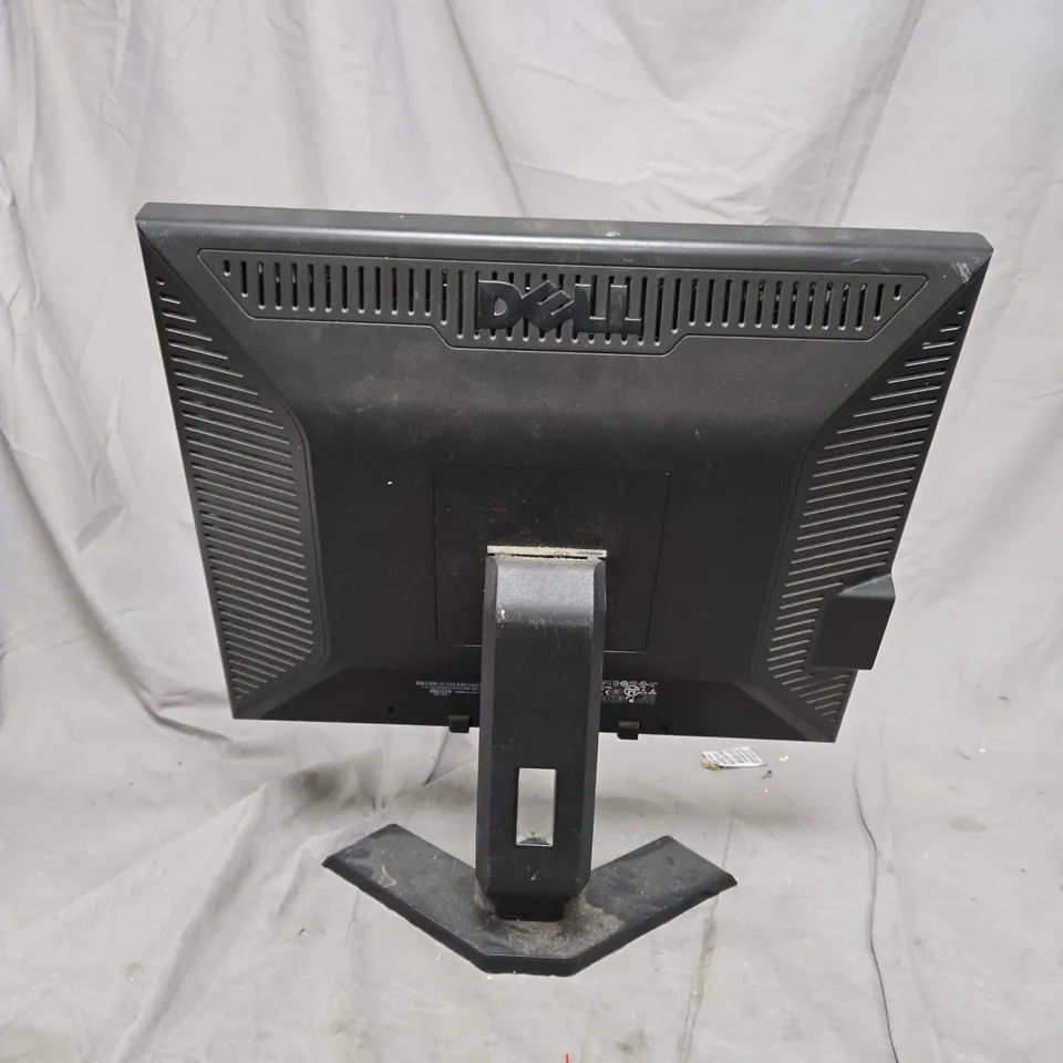 DELL COMPUTER MONITOR WITH STAND