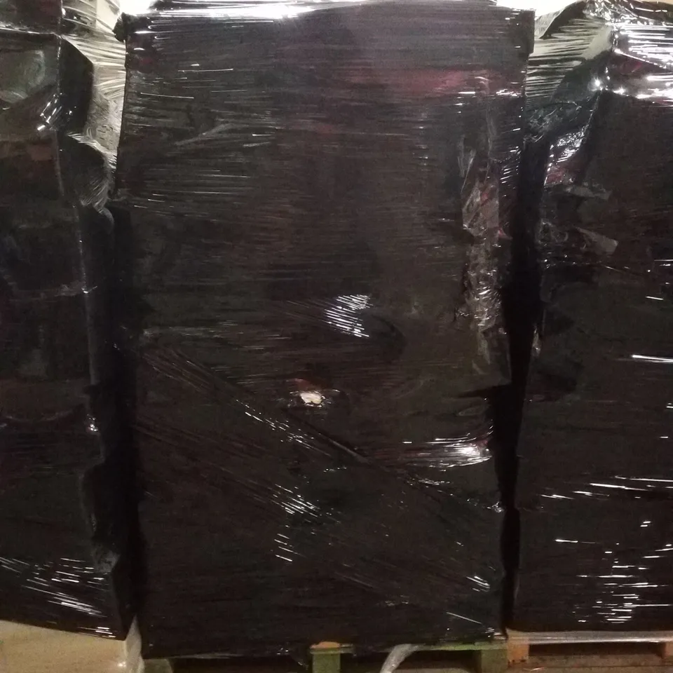 PALLET CONTAINING LARGE QUANTITY OF ASSORTED GREETINGS CARDS