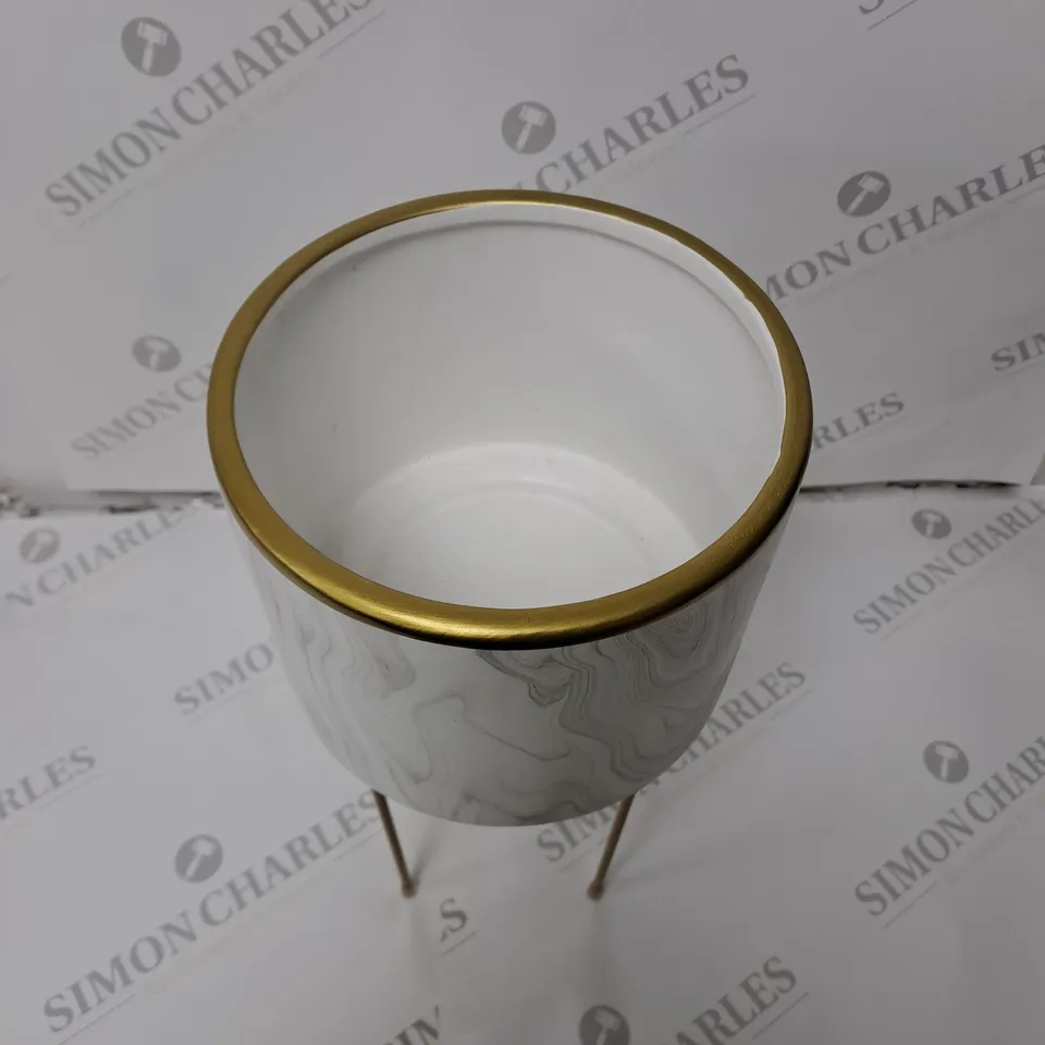 MARBLE EFFECT STANDING PLANTER RRP £24.99